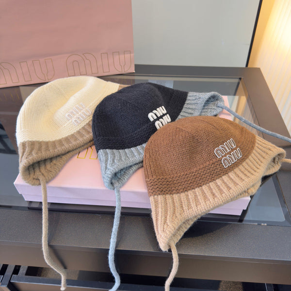 Miu Knitted Earmuff Cap 477560