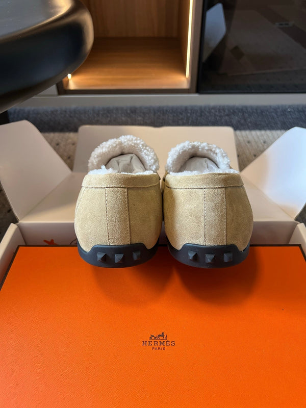 HM 26S Destin Loafers Beige Suede