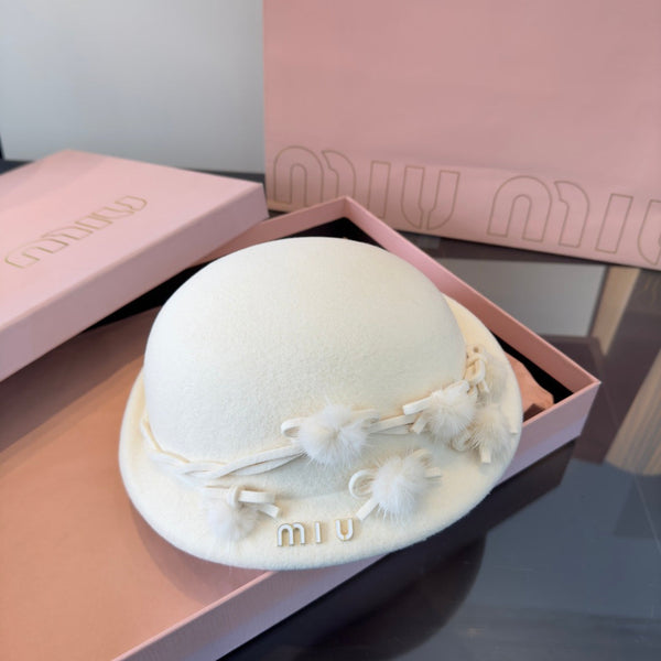 Miu Cashmere Bucket Hat 477664