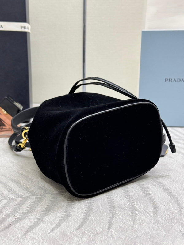 Pra Velvet Bucket Bag Black 267178