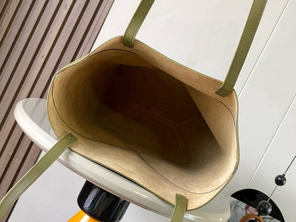 LOE 31 Medium Puzzle Fold Tote In Olive Mix Blue Glossy Cowhide 274311
