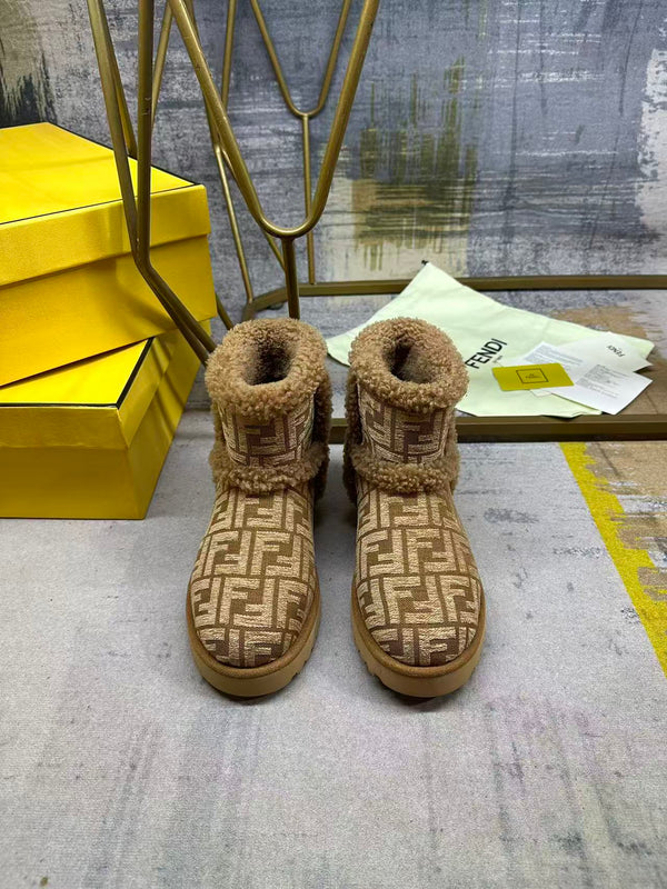 Fendi Laster Hot-Selling Snow Boots Brown Suede 575435