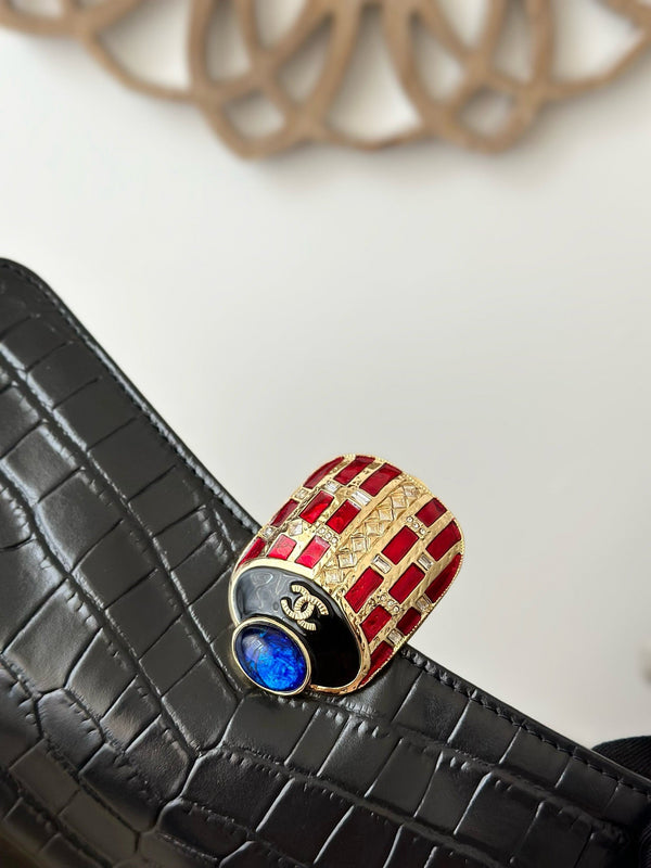 Chanel Vintage Crocodile-embossed Black Clutch Bag Cowhide 275840
