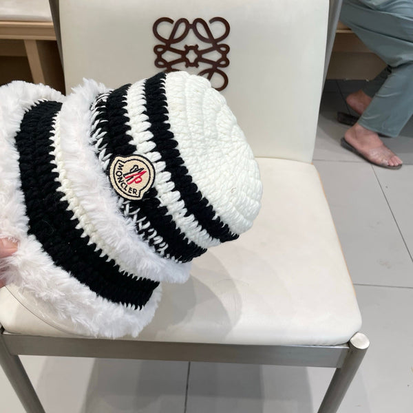 Moncler New Patchwork White Black Plush Bucket Hat 980317