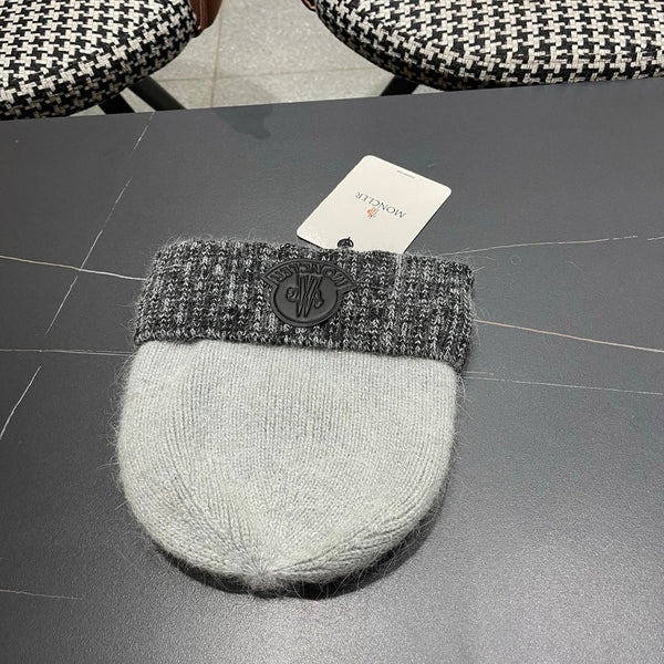 Moncler Korean Style Fleece-Lined Melange Grey Knitted Beanie 980074