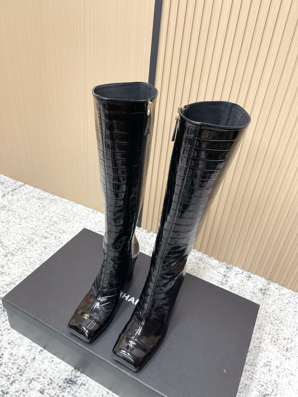 CHANEL Fall/Winter Chelsea Black High Boots in Cowhide 591402