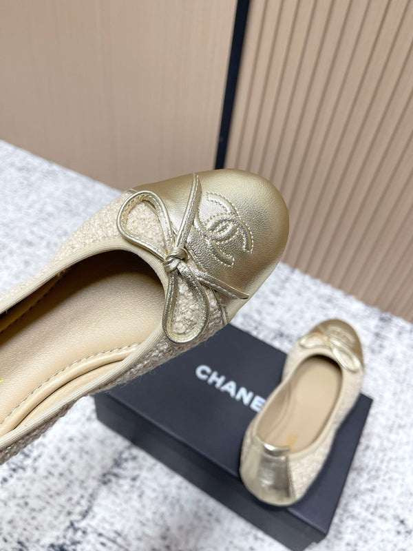 Chanel 26SS Ballet Flats Shoes Gold Metallic in Lambskin with Fabric 591396