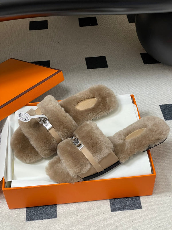 Hermes Giulia Kelly Buckle H-Slippers Beige in Wool 594327