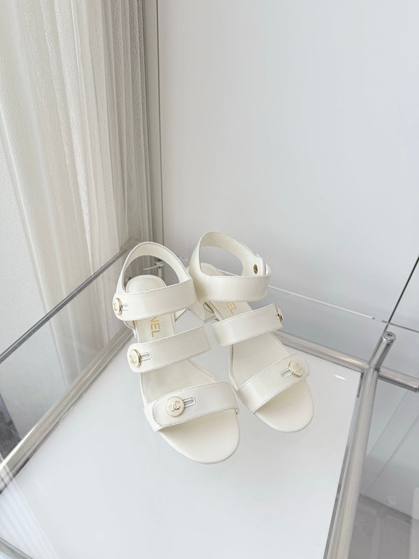 Chanel 26 Turnlock 40 White Sandal Heels in Lambskin 597402