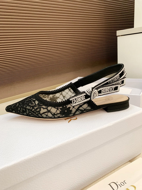 CD Ribbon Lace Open-toe Black Sandals in Sheepskin 598114