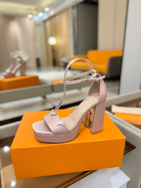LV Swing Platform Sandal 11cm Light Pink Cow Patent Leather 600330