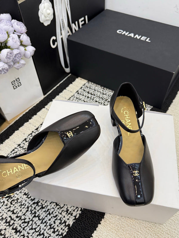 Chanel Classic Mary Janes Black in Patent Leather 602168