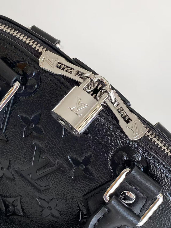 LV Alma BB Bag 22 Chain and S-lock Clasp Black in Cowhide 278079