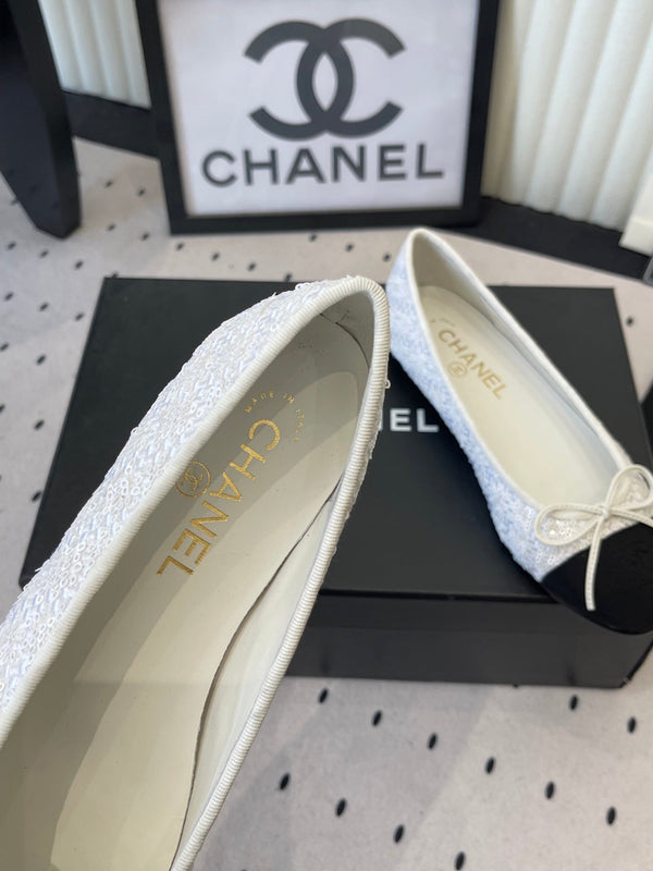 CC Ballet Flats White in Sequined Sheepskin 611690