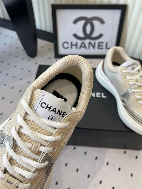 CC Sneaker Beige in Cowhide 611667