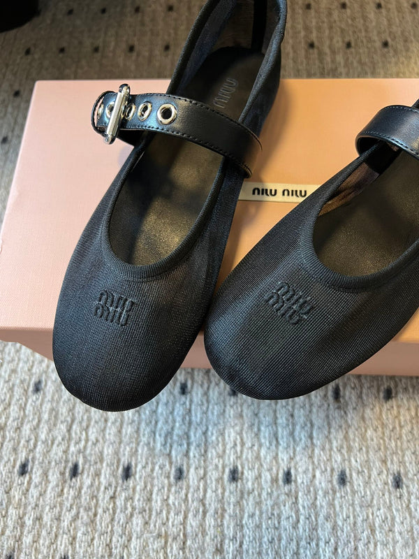 Miu Miu Women's Bow-Decorated Ballet Flats Black in Mesh 614703