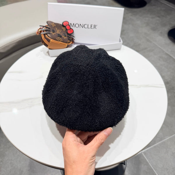 Prada 25 Iceland Beret Black in Cashmere 125815