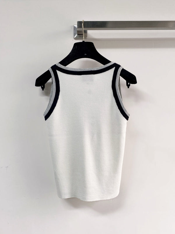Chanel Two-Tone Vest White in Wool 125484