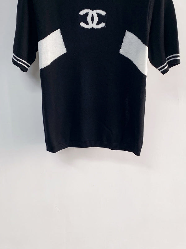 Chanel Short-Sleeve T-Shirt Black in Wool 153740