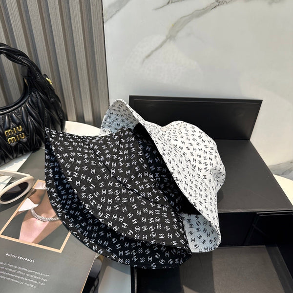 Chanel Bucket Hat White in Cloth 192004
