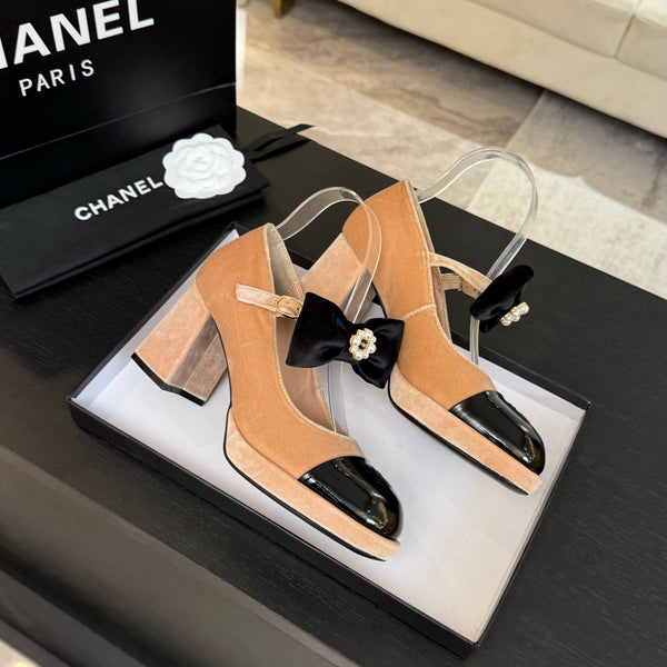 Chanel KJ26 Mary Janes Heel 2.5cm with Bow Beige in Velvet 673012