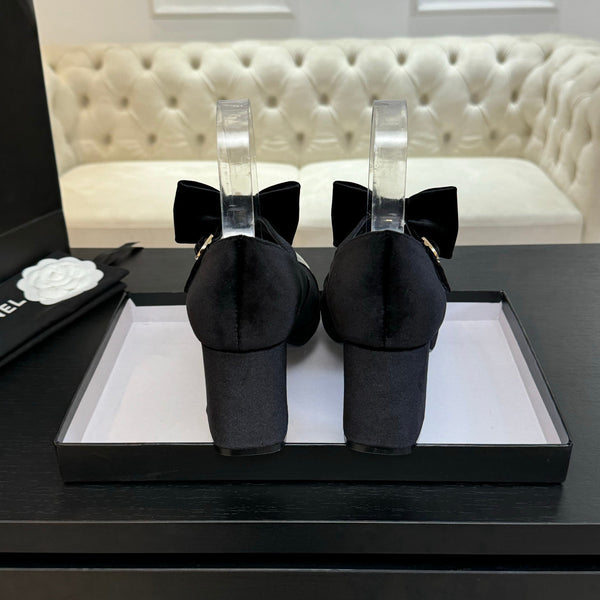 Chanel KJ26 Mary Janes Heel 2.5cm with Bow Black in Velvet 673010