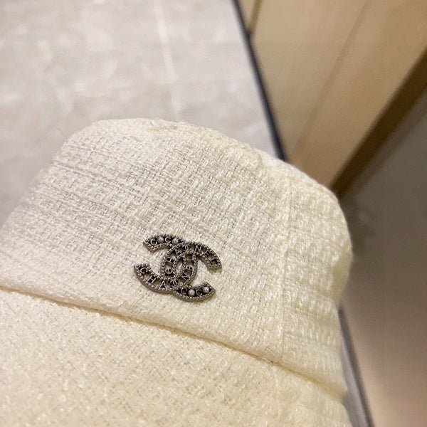 Chanel Fisherman's Hat White in Cloth 197682