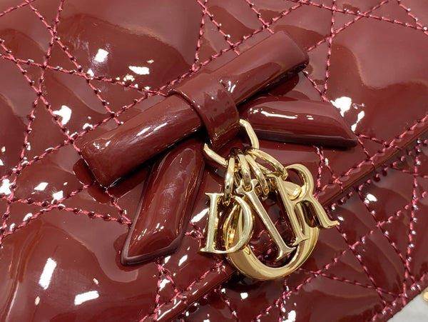 Dior 26 Bow Pearl Chain Clutch In Burgundy Glossy Lambskin GHW