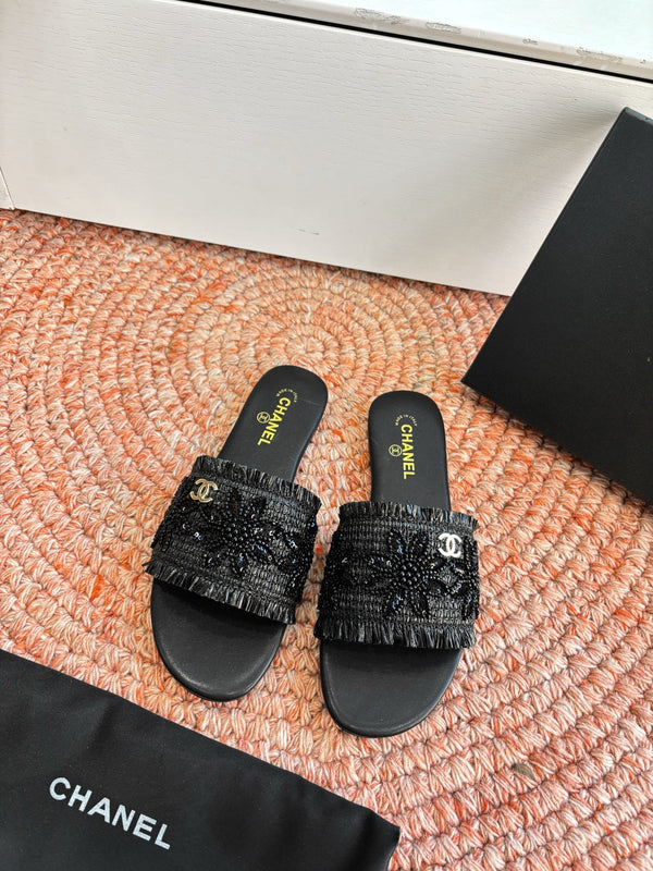 Chanel Bouclé Sandal Black in Fabric Sheepskin 685949