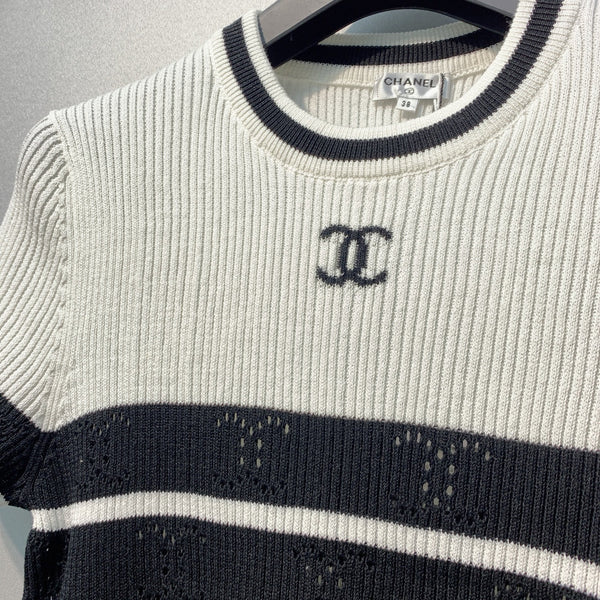 Chanel 26 Striped Knit Short-Sleeve T-Shirt White Black in Tencel 254161