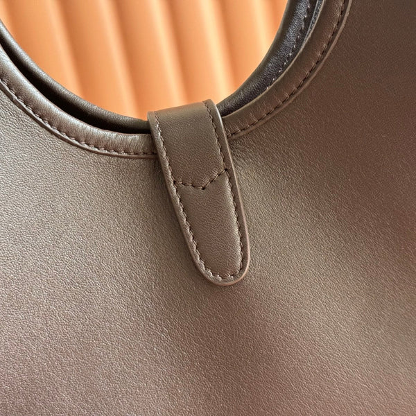 Gucci Mercato Small 26 Tote Bag Brown in Cowhide 284925