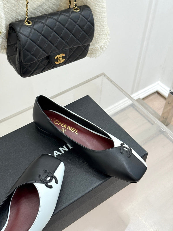 CC 26S Double C Patchwork Ballet Flat Black White in Cowhide 706366