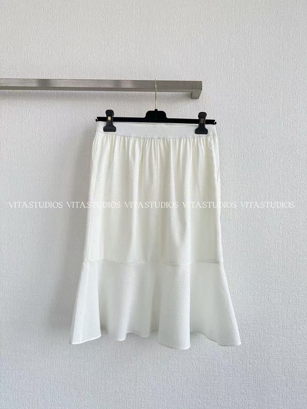 Chanel 26 Fishtail Skirt White in Silk 298864