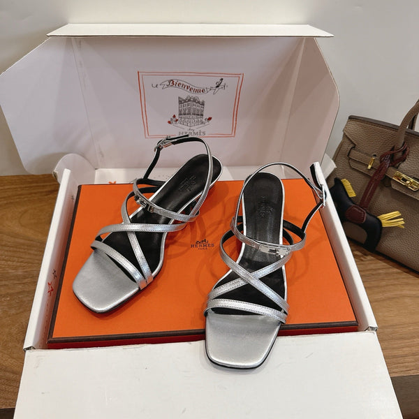HM June Sandal Silver in Cowhide 744049
