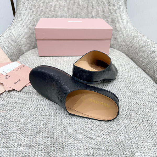 Miu 26 Mules Black in Cowhide 747403