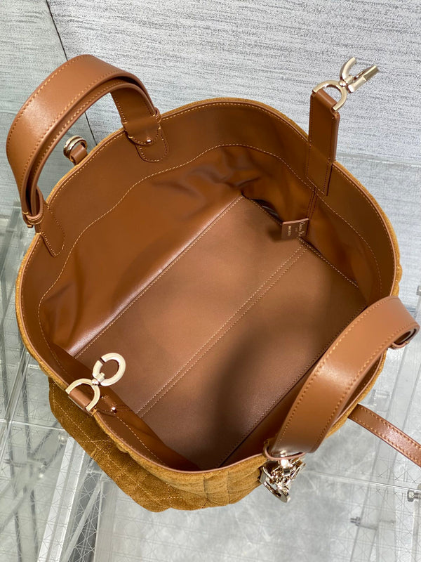 CD Toujours Vertical 28.5cm Brown in Suede 286488