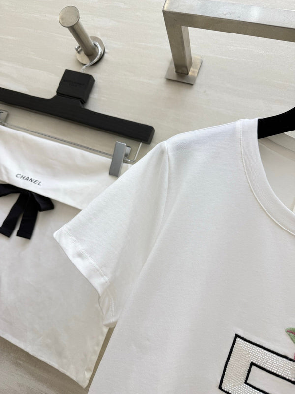 CC 26 Letter Logo Sequin T-shirt White in Cotton 379423