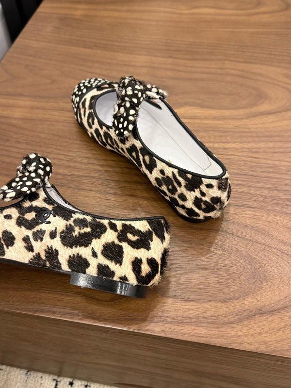 CC 26 Polka Dot Mary Janes Beige in Horsehair 756089