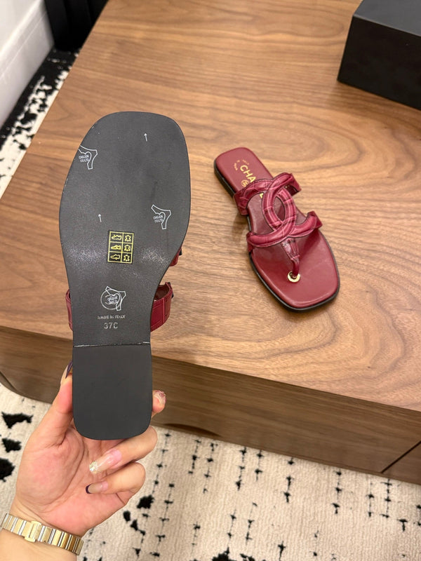 CC 26 Sandal Burgundy in Cowhide 748527