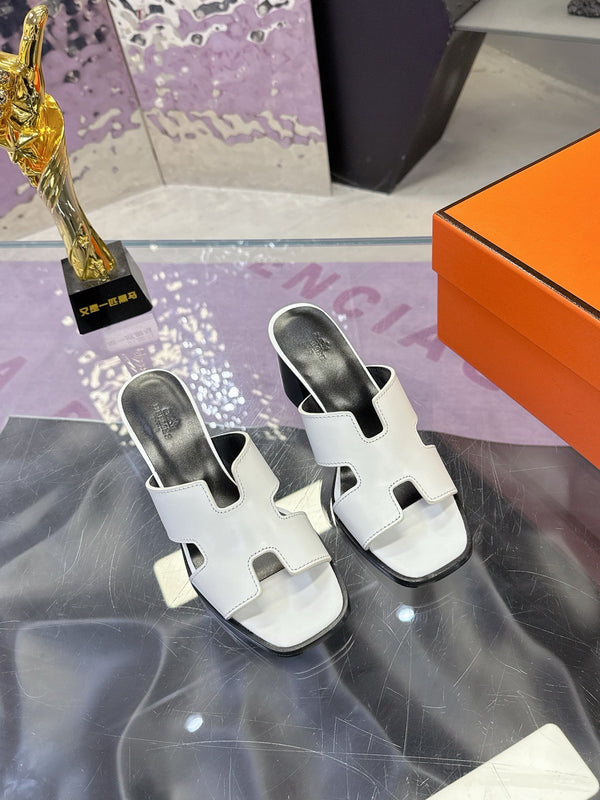 HM Sandal 90mm White Black in Cowhide 757931