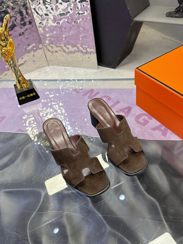HM Sandal 90mm Dark Brown in Sandblasted Cowhide 757937