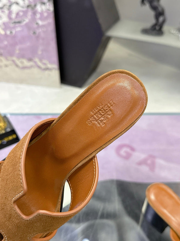 HM Sandal 90mm Brown in Sandblasted Cowhide 757938