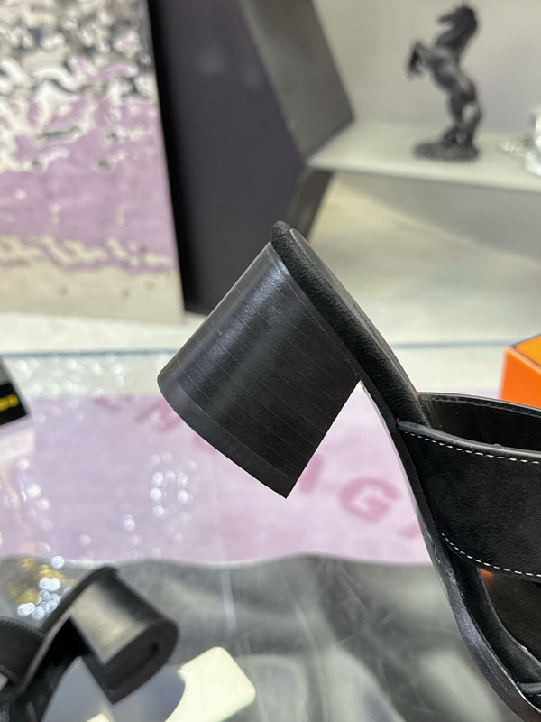 HM Sandal 90mm Black in Sandblasted Cowhide 757939