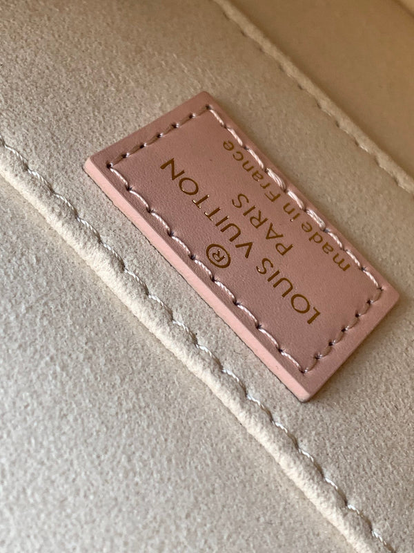 LV Dauphine Bag Light Pink in Cowhide 286674