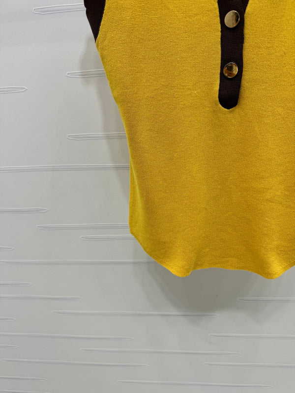 Miu 26 Crew Neck Vest Yellow in Wool 382106