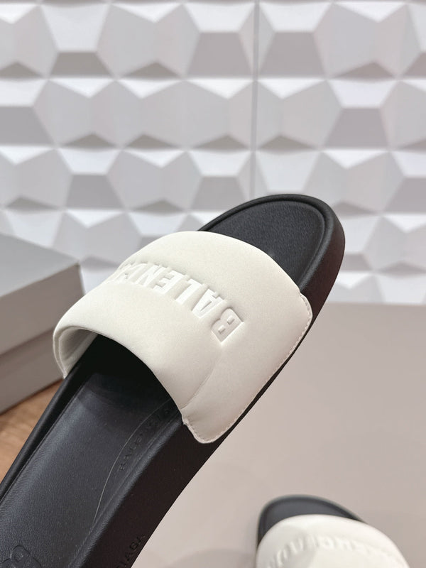Bal 26 Sandal White in Leather 770768