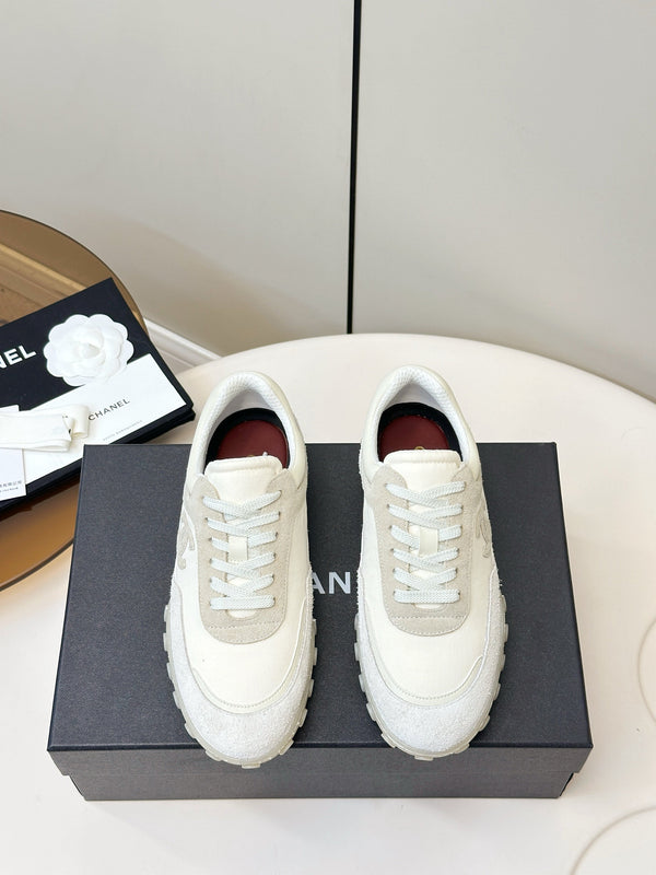 CC 26S Baseball Shoes Ivory in Suede and cotton Panels 771239
