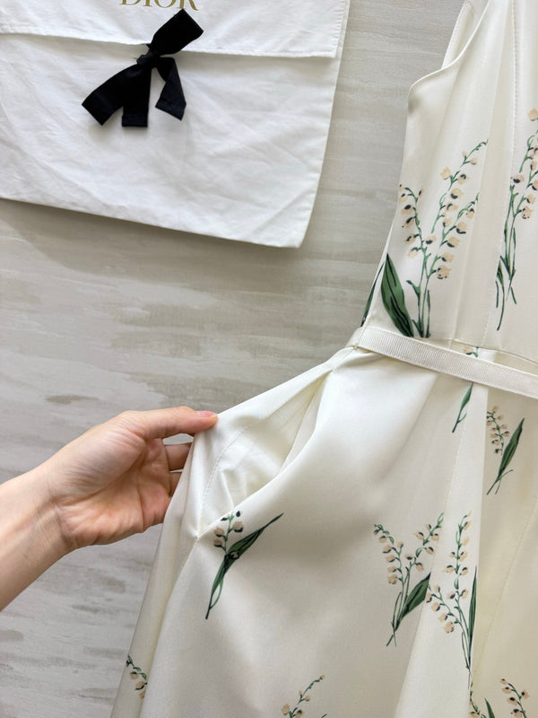 CD 26 Lily of the Valley Print Slip Dress White in Mulberry Silk 384743