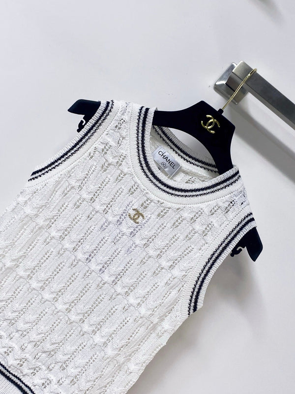 CC 2026 White And Black Wool Knit Vest 479935