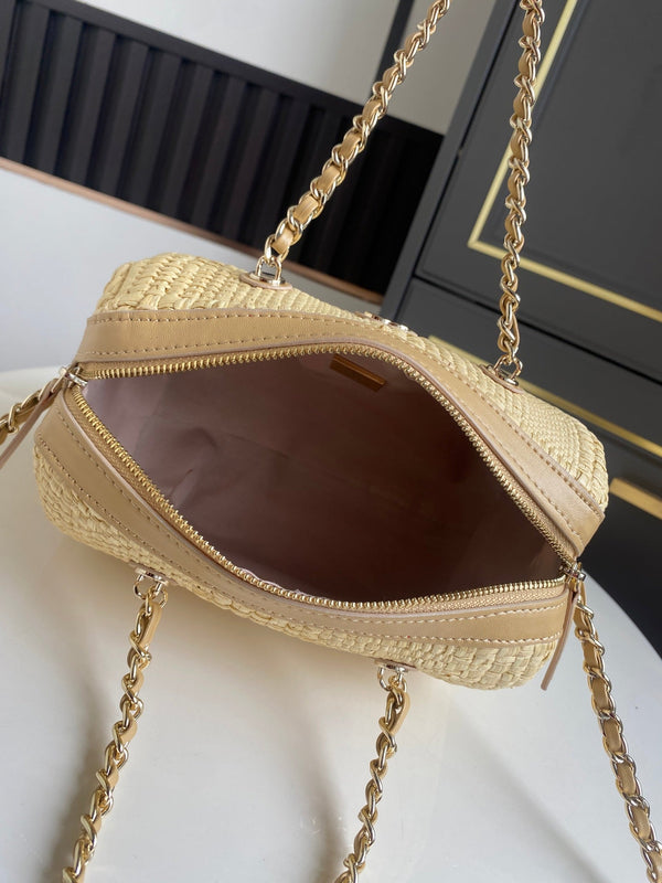 CC Classic Handbag With Chain 18.5cm Beige Woven Coconut Fiber